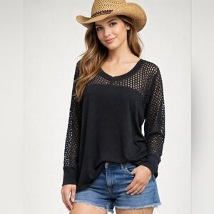 Gilson Woman's Black Mesh Yoke Long Sleeve Top Size XL Made in USA Sheer Sleeves